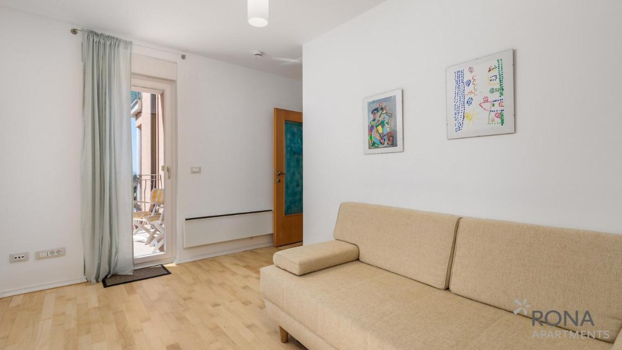 Rona Spacious Apartment With A Panoramic View Ičići Dış mekan fotoğraf